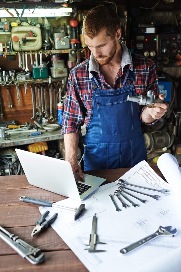 How to Make a Custom Fiberglass Subwoofer Enclosure for a Honda CR-V's Tailgate?